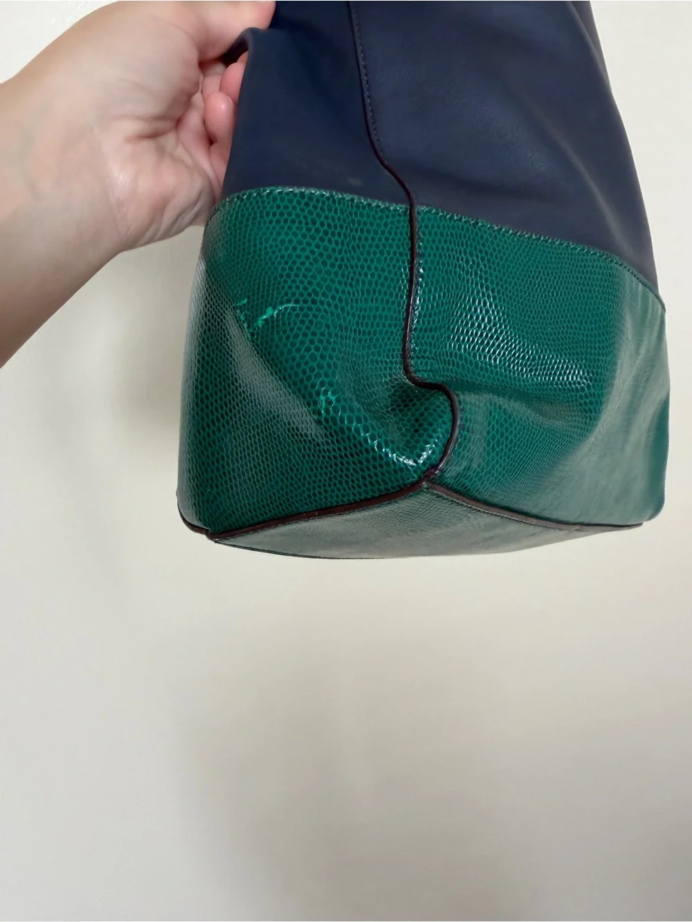 LAUREN RALPH LAUREN Smooth Blue & Snake Green Colorblock Leather Tote Bag